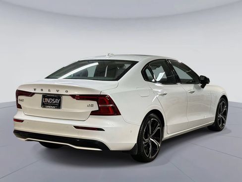 Used 2024 Volvo S60 B5 Plus w/ Climate Package FWD image 10