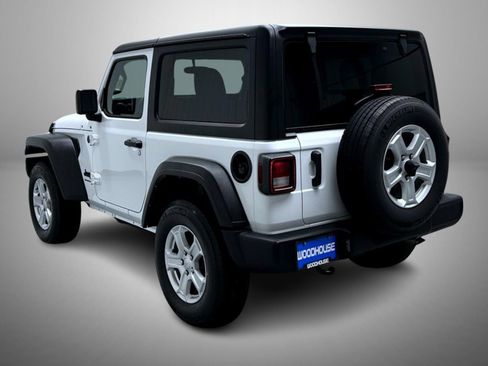 Used 2022 Jeep Wrangler Sport AWD/4WD image 7