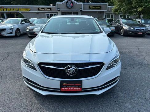 Used 2017 Buick LaCrosse Essence FWD image 3