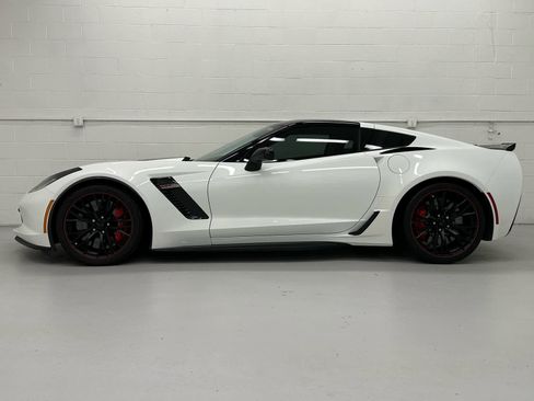 Used 2017 Chevrolet Corvette Z06 image 2