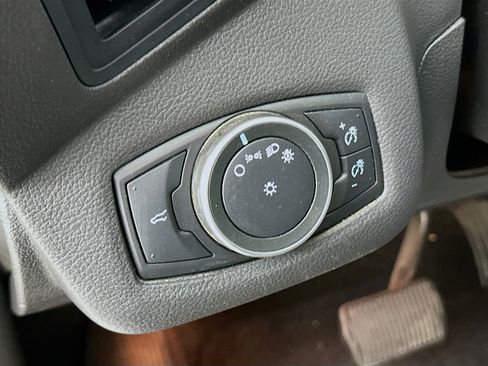 Used 2018 Ford Escape S image 16