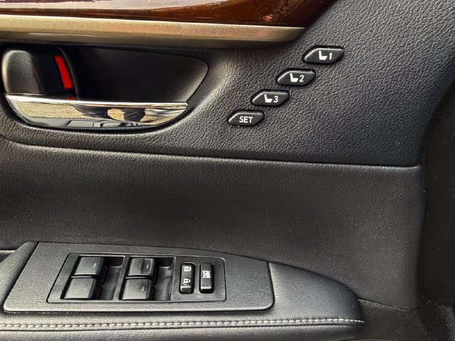 Used 2014 Lexus ES 350 w/ Premium Package FWD image 19
