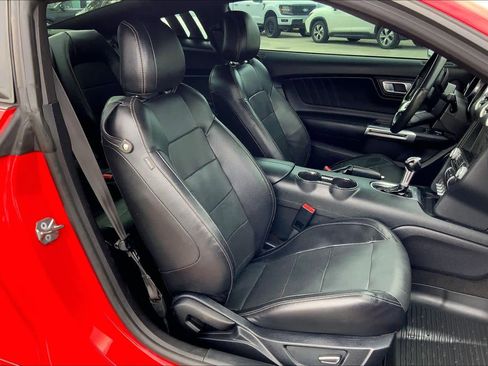 Used 2018 Ford Mustang Premium RWD image 8
