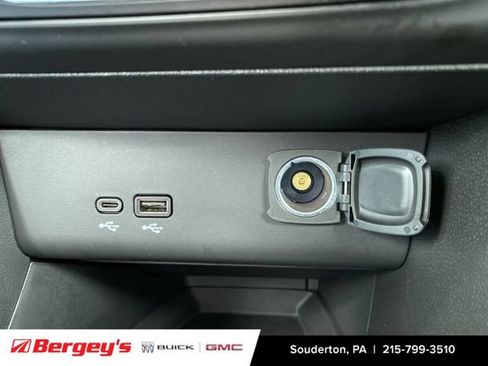 Used 2024 Buick Encore GX Preferred AWD/4WD image 39