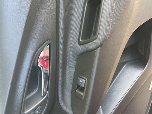 Used 2023 Chevrolet Equinox RS w/ RS Leather Package FWD image 23