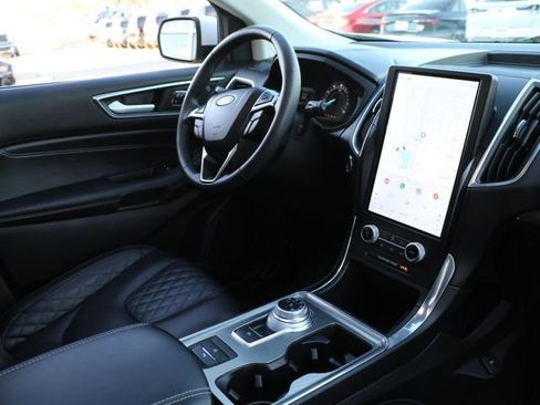 Used 2024 Ford Edge Titanium w/ Equipment Group 301A image 11