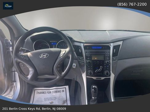 Used 2013 Hyundai Sonata Hybrid FWD image 16