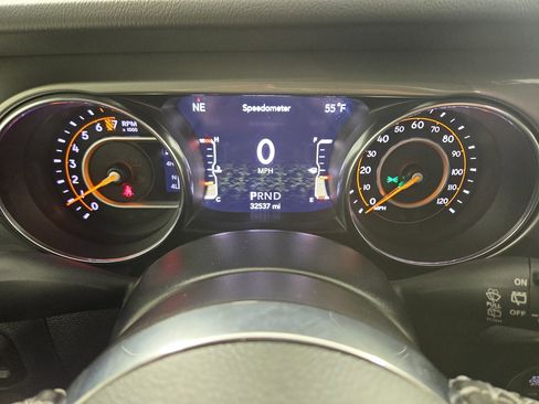 Used 2022 Jeep Wrangler Unlimited Sahara w/ LED Lighting Group image 17