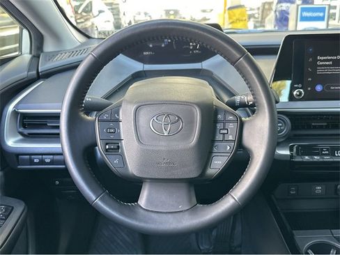 Used 2023 Toyota Prius LE image 12