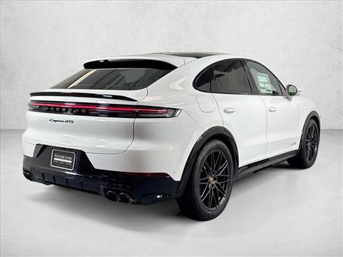 New 2026 Porsche Cayenne GTS AWD/4WD image 9