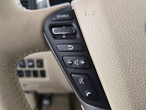 Used 2015 Nissan Quest Platinum w/ Protection Package image 31