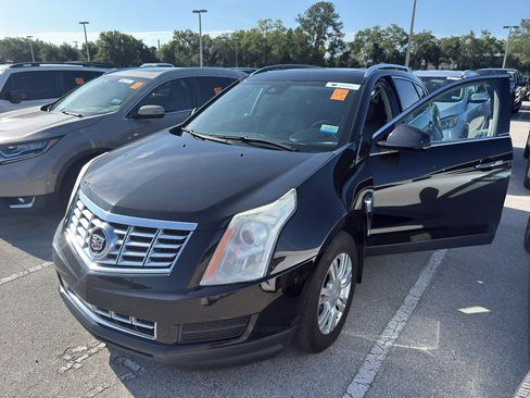 Used 2016 Cadillac SRX Luxury w/ Driver Awareness Package FWD image 2