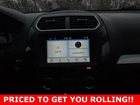 Used 2017 Ford Explorer XLT w/ Equipment Group 201A image 21