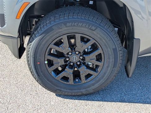 New 2026 Nissan Frontier SV image 10