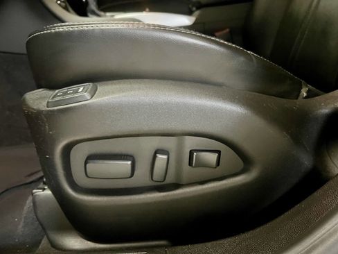 Used 2016 Cadillac SRX Premium w/ Driver Assist Package image 32