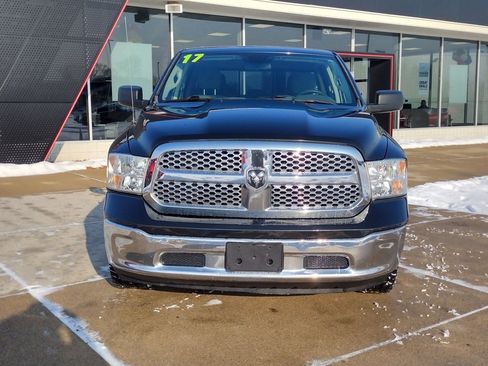 Used 2017 RAM 1500 Classic SLT image 2