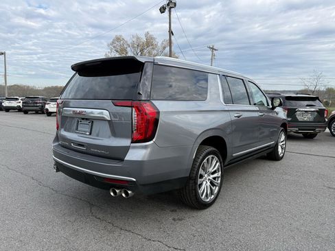Used 2022 GMC Yukon XL Denali image 6