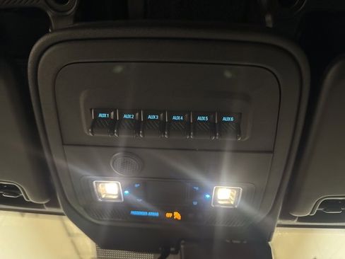 Used 2022 Ford Bronco Wildtrak image 40