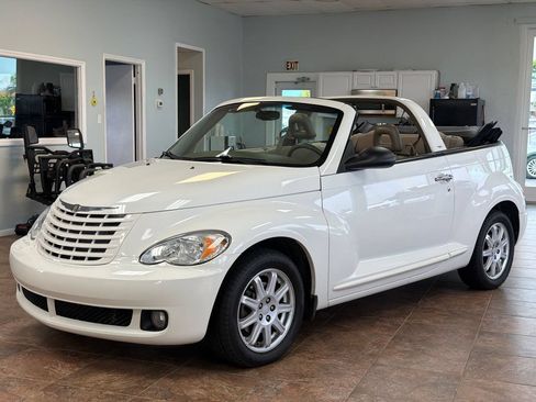Used 2008 Chrysler PT Cruiser Convertible FWD image 1