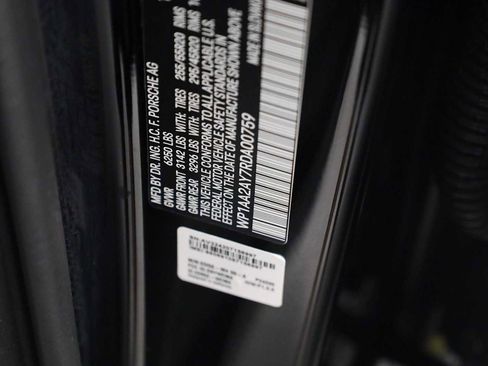 Certified 2024 Porsche Cayenne image 39