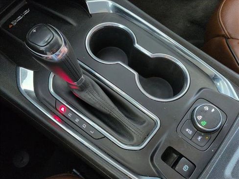 Used 2018 Chevrolet Traverse High Country image 12