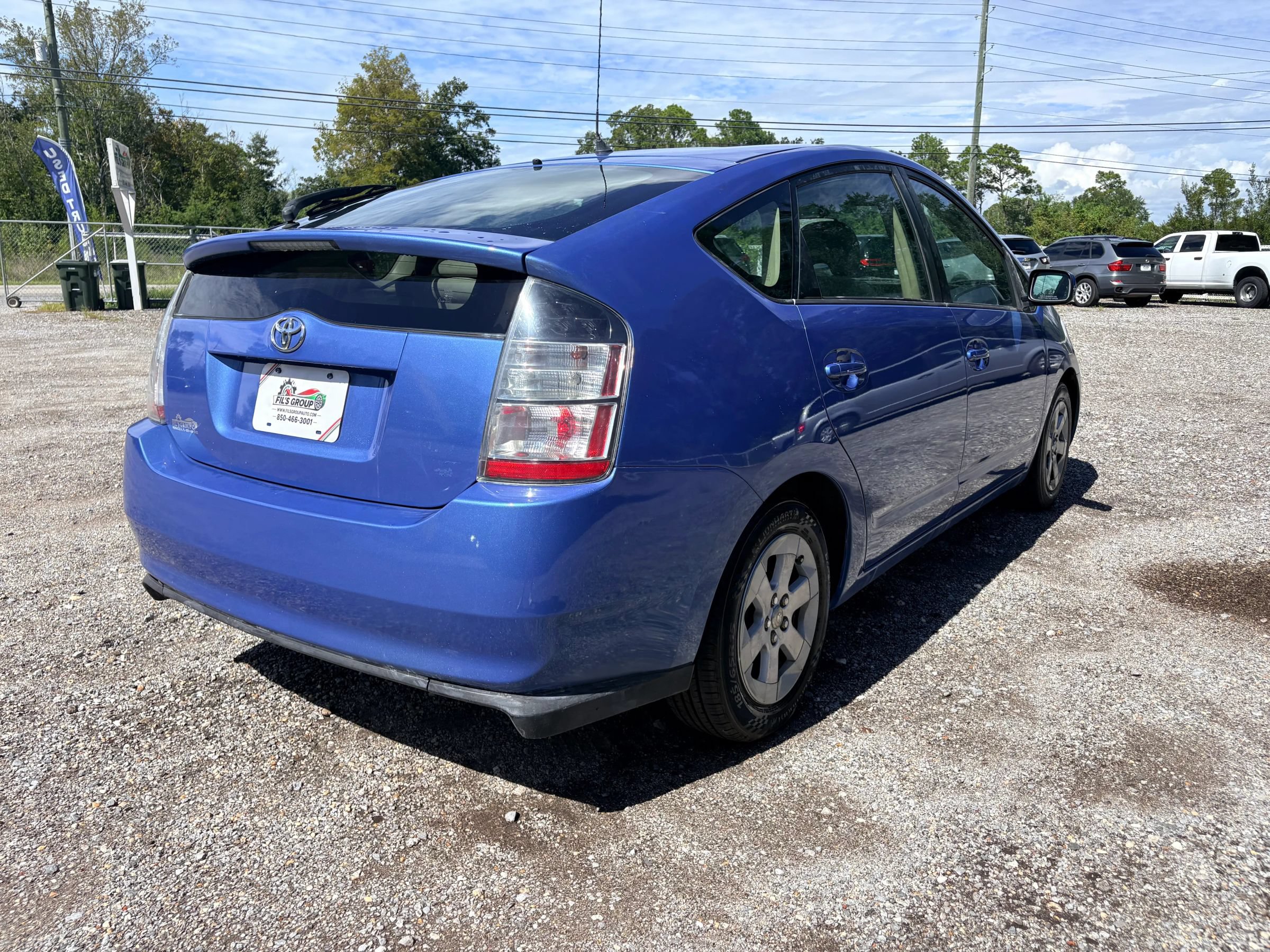 Used 2005 Toyota Prius w/ Pkg 1 FWD image 5
