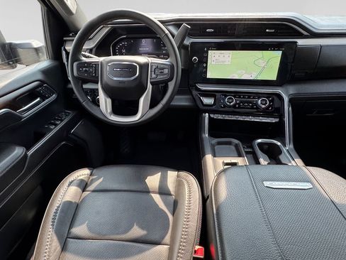 Used 2025 GMC Sierra 2500 Denali w/ Denali Reserve Package AWD/4WD image 23