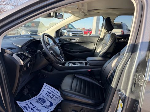 Certified 2024 Ford Edge SEL w/ Convenience Package image 18