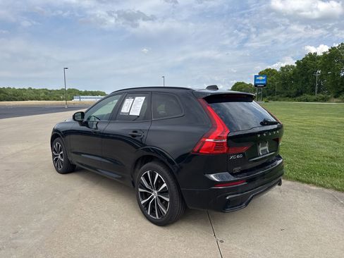 Used 2024 Volvo XC60 B5 Plus AWD/4WD image 7