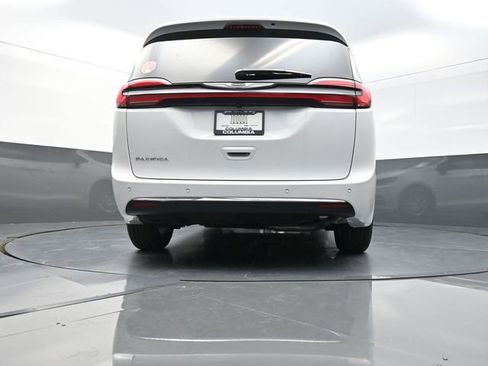 New 2026 Chrysler Pacifica Select image 24