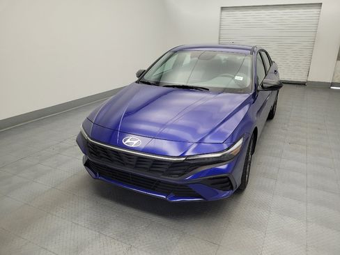 Used 2025 Hyundai Elantra Sport w/ Cargo Package FWD image 15