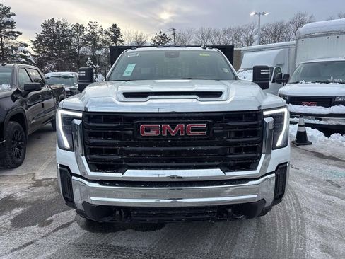 New 2026 GMC Sierra 3500 Pro w/ Convenience Package image 2