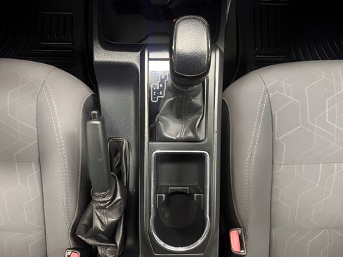 Used 2019 Toyota Tacoma TRD Sport w/ Technology Package AWD/4WD image 16