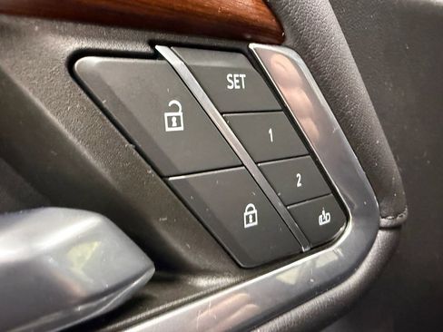 Used 2023 GMC Sierra 1500 Denali w/ Technology Package image 30