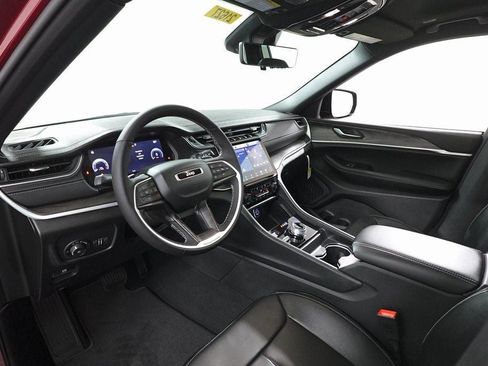 New 2025 Jeep Grand Cherokee L Limited w/ Luxury Tech Group II image 13