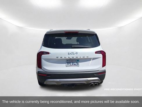 Used 2022 Kia Telluride EX w/ EX Premium Package FWD image 7