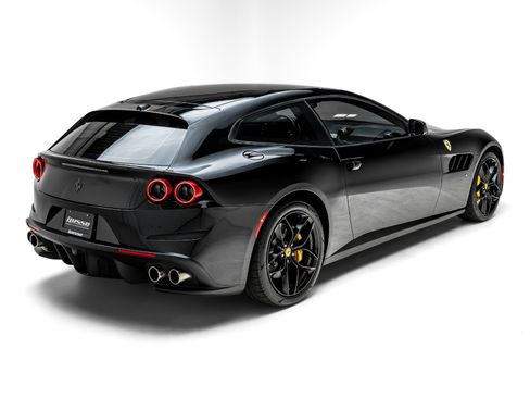 Used 2018 Ferrari GTC4Lusso T RWD image 12