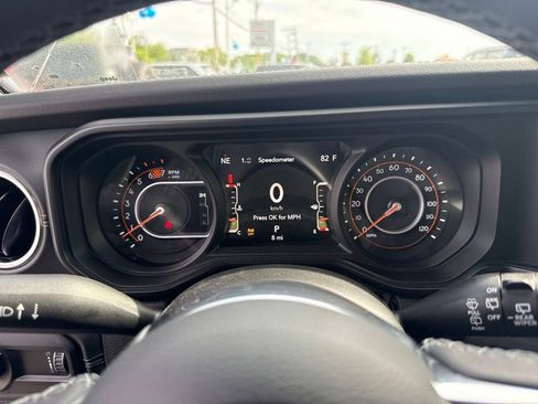 New 2026 Jeep Wrangler Unlimited Sahara AWD/4WD image 11