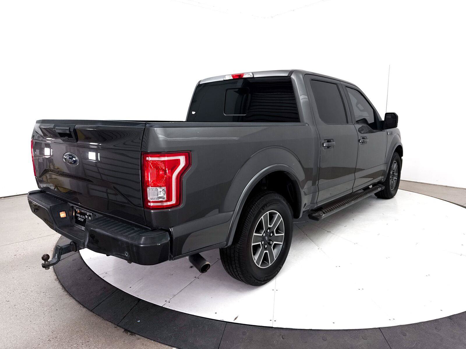Used 2015 Ford F150 XLT w/ Equipment Group 302A Luxury RWD image 10