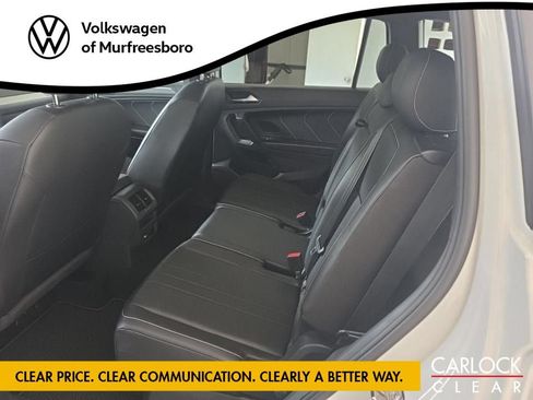 Used 2023 Volkswagen Tiguan SE R-Line FWD image 7