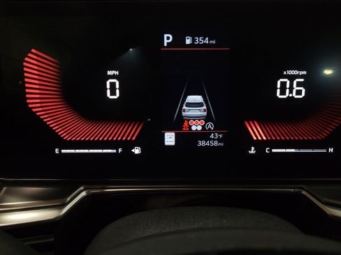 Used 2024 Kia Sorento S image 23