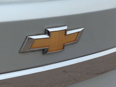 Used 2013 Chevrolet Cruze LT image 12