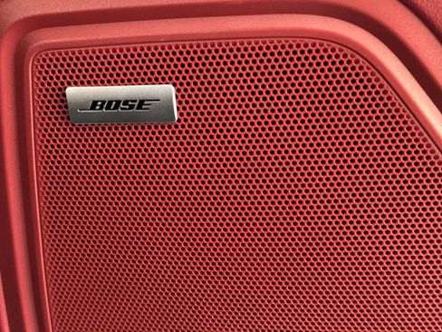 New 2026 Porsche Macan image 21