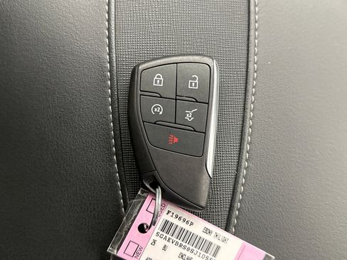 Used 2025 Buick Enclave Sport Touring w/ Power Package image 26