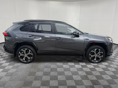 Used 2024 Toyota RAV4 XSE w/ Weather Package AWD/4WD image 9