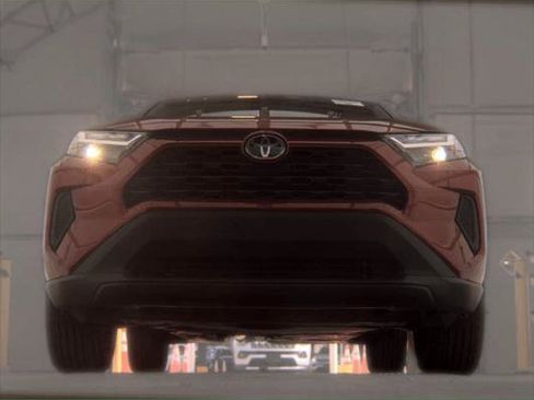 Used 2025 Toyota RAV4 LE FWD image 9