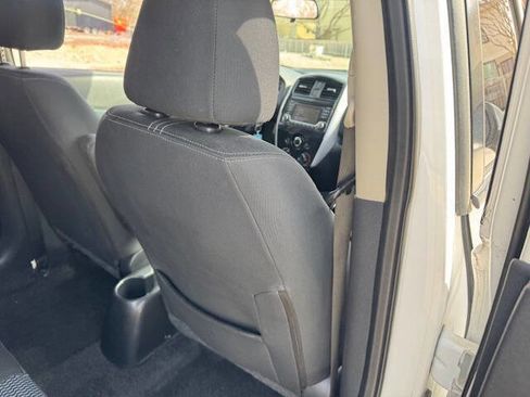 Used 2017 Nissan Versa Note SV FWD image 17