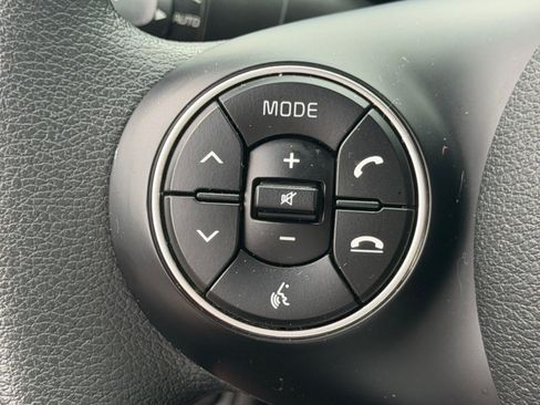 Certified 2021 Kia Soul LX FWD image 30