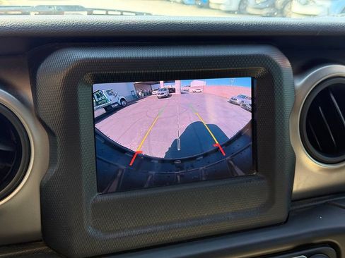 Used 2020 Jeep Wrangler Unlimited Sport AWD/4WD image 14