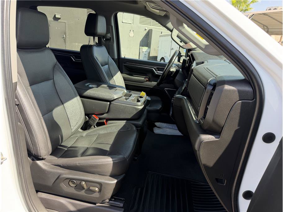 Used 2024 Chevrolet Silverado 2500 LTZ AWD/4WD image 17